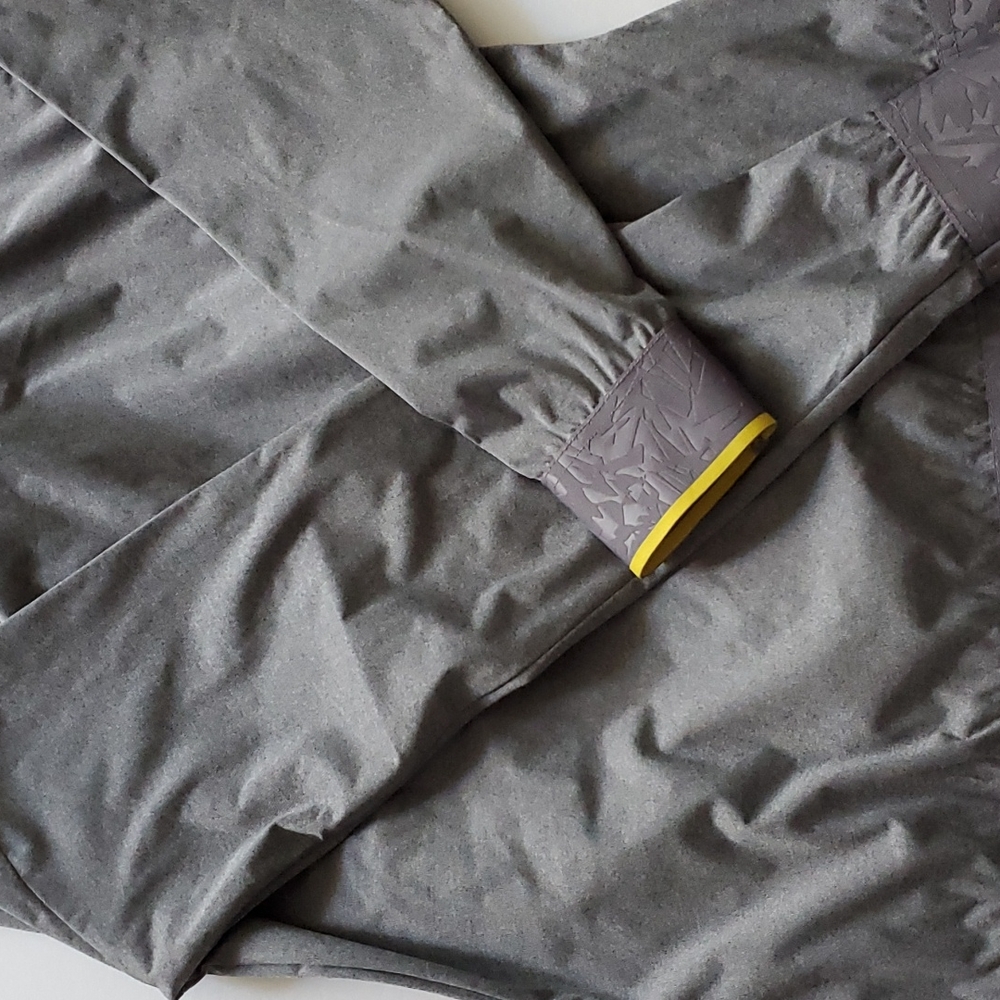 Adidas 1/4 Zip Climastorm Windbreaker Gray Yellow Golf Jacket NWOT XS fits S - Picture 5 of 6